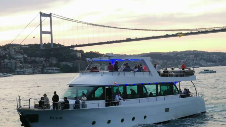 Dolphin XL (40Kişilik)